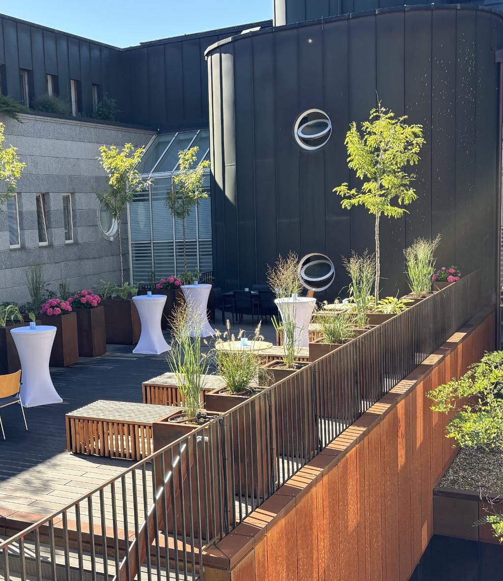 oktoberfest innenhof zugeschnitten 1