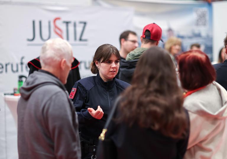 jobmesse-salzburg-gesprächssituation bea