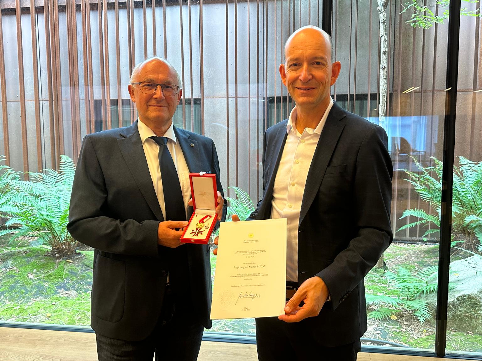 ADir RR Martin Metz und Dr. Christoph Mayer, Präsident des Landesgerichtes