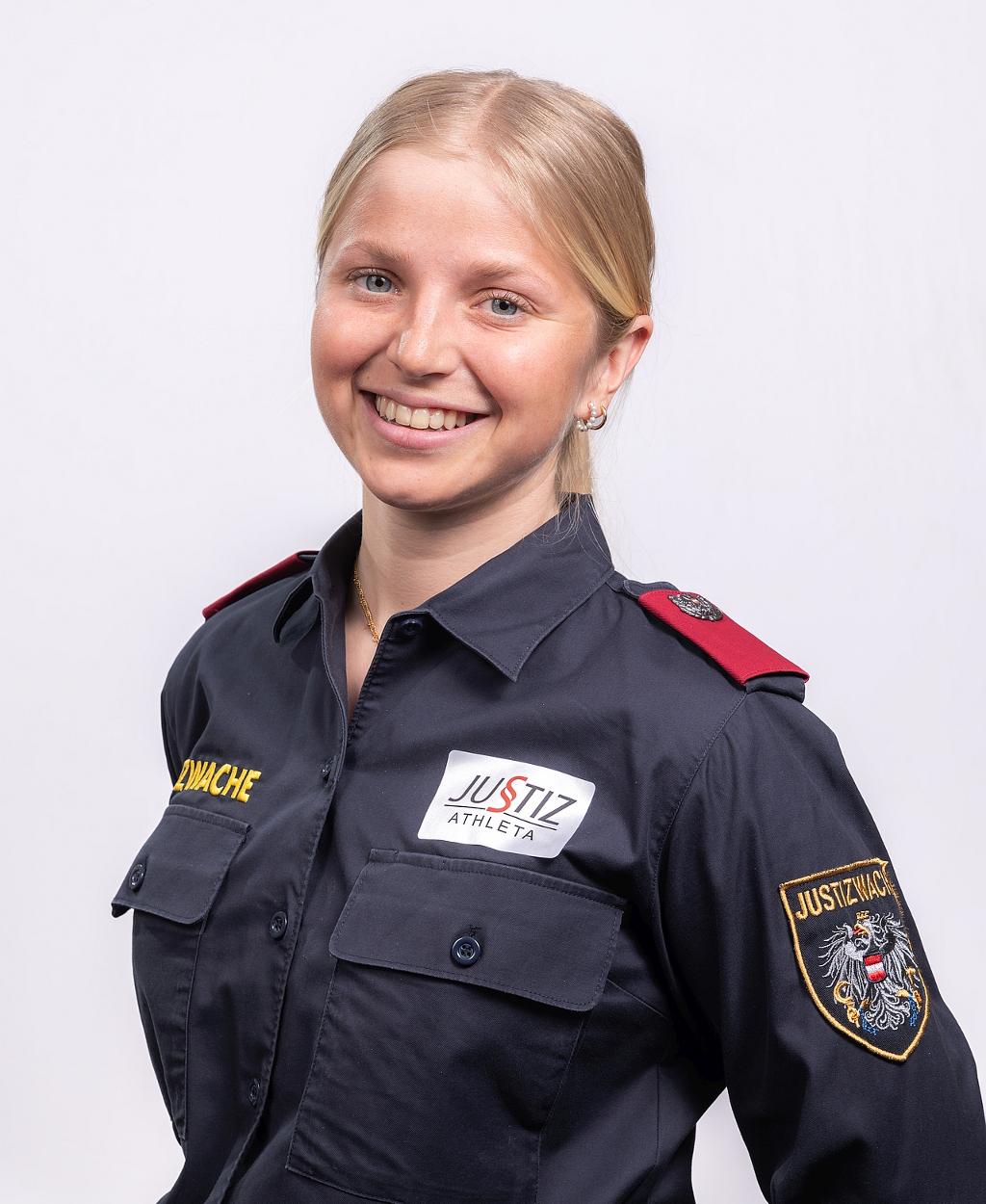 Leonie Pitzer