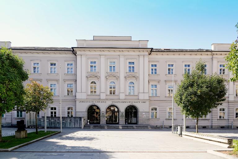 Landesgericht Linz Landesgericht Linz