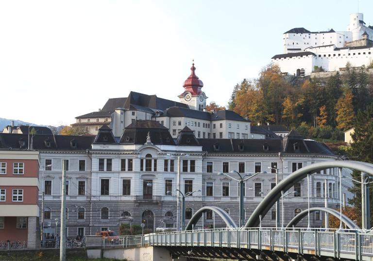 Landesgericht Salzburg Landesgericht Salzburg