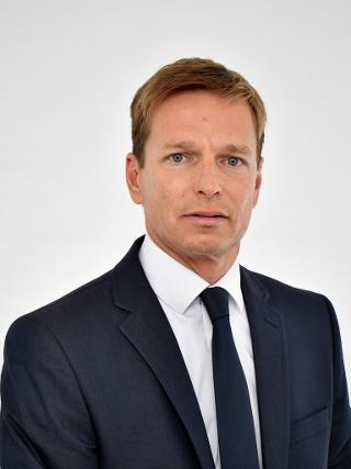 Dr. Andreas RUMPLMAYR, M.B.L
Richter des Landesgerichtes Dr. Andreas RUMPLMAYR, M.B.L
Richter des Landesgerichtes