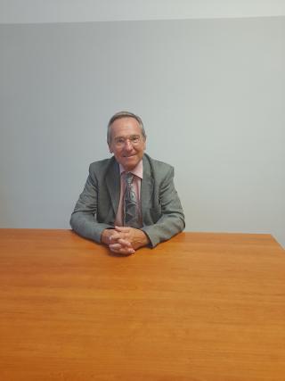 Amtsdirektor Regierungsrat
Thomas SPESCHA Amtsdirektor Regierungsrat
Thomas SPESCHA