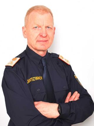 Chefinspektor 
Gerhard SAMPT