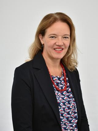 Mag. Caroline CZEDIK-EYSENBERG Mag. Caroline CZEDIK-EYSENBERG